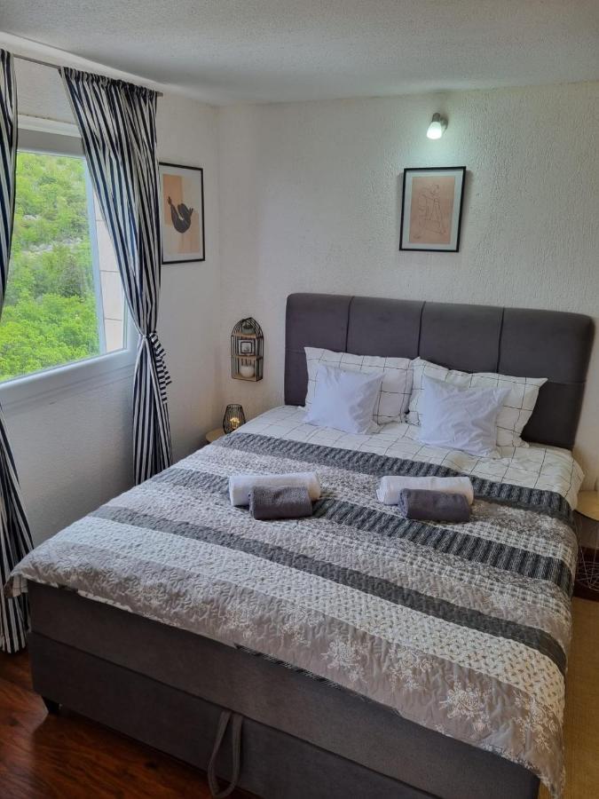 Apartmani 'Cvit' Karlobag Ngoại thất bức ảnh