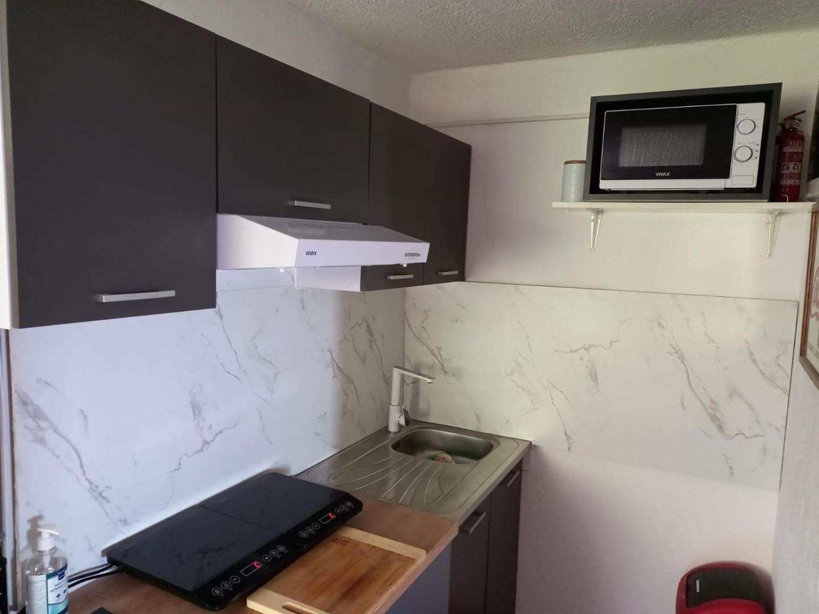Apartmani 'Cvit' Karlobag Ngoại thất bức ảnh