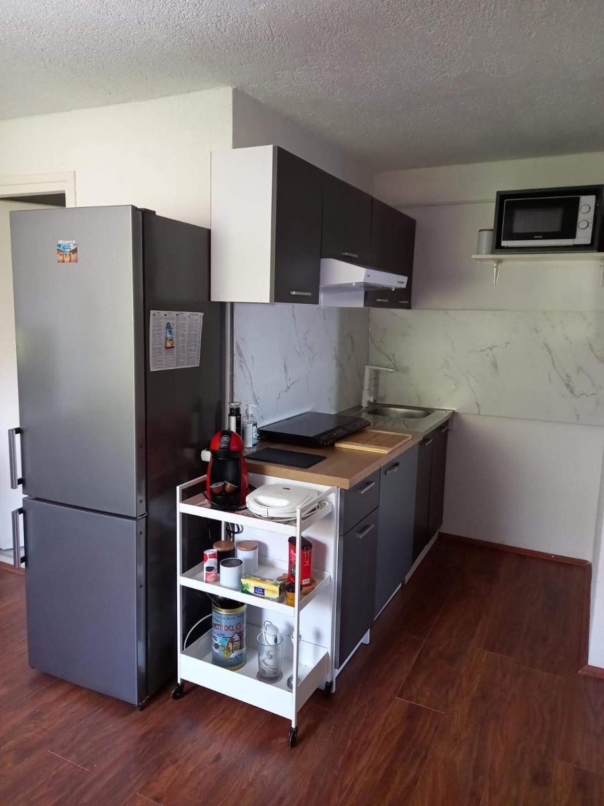 Apartmani 'Cvit' Karlobag Ngoại thất bức ảnh
